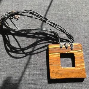 TIGER EYE LEATHER NECKLACE